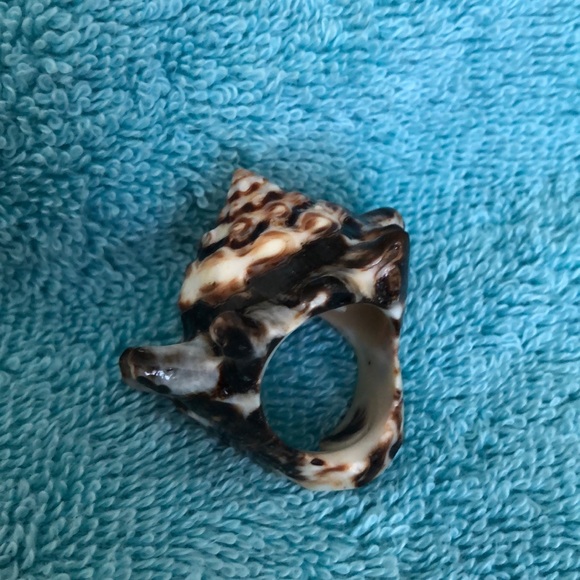 Shell Ring - Picture 4 of 7